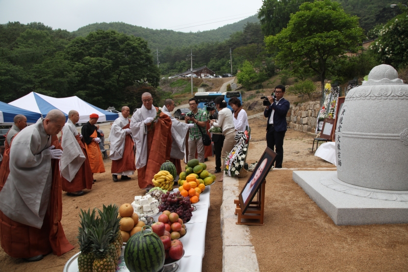 2011.05.31_무경당 문수종사 부도탑 제막식